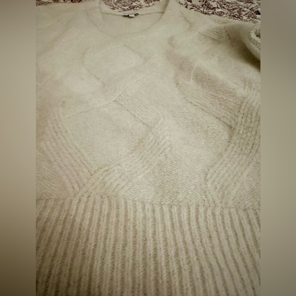 Topshop Oversized Off-the-Shoulder V-Neck Sweater - Picture 5 of 6